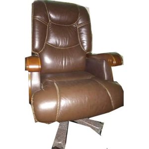 EXECITIVE OFFICE CHAIR LEATHER DEL 209