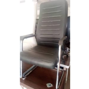 EXECUTIVE BLACK CHAIR - QUALITY DESIGNED (ROMIN)