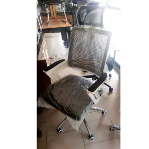 EXECUTIVE CHAIR - QUALITY DESIGNED BLACK & WHITE HANDLE LOW BACK (JAFU)