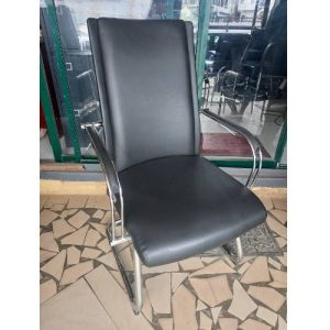 EXECUTIVE OFFICE CHAIR - QUALITY BLACK (MOBIN)