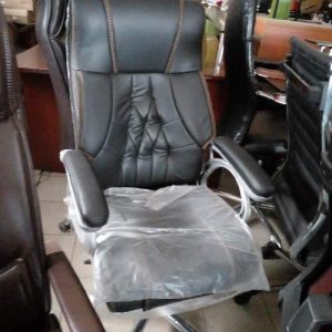 EXECUTIVE OFFICE CHAIR - QUALITY DESIGNED BLACK CHAIR (HAFUR)