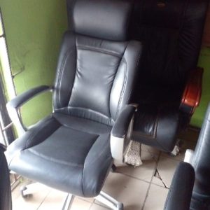 EXECUTIVE OFFICE CHAIR - QUALITY DESIGNED BLACK (HAFUR)