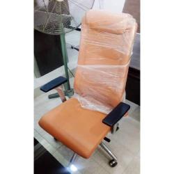 EXECUTIVE OFFICE CHAIR - QUALITY DESIGNED ORANGE & BLACK ARM (ARIN)