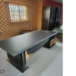 OFFICE TABLE - QUALITY DESIGNED GRAY (AUFUR)